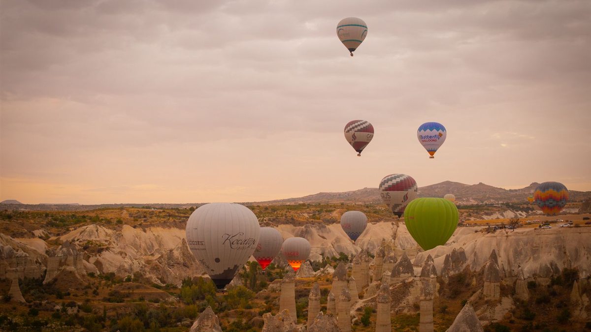 Kapadokya’yı Arabayla Keşfetmek: Gezi Rehberi